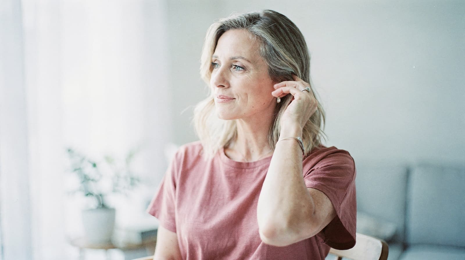 Menopause Hair Loss Treatment: What Actually Works Reddit